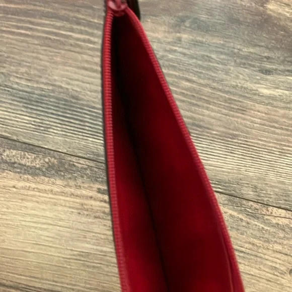 Lodis Red Card Holder - Picture 3 of 3